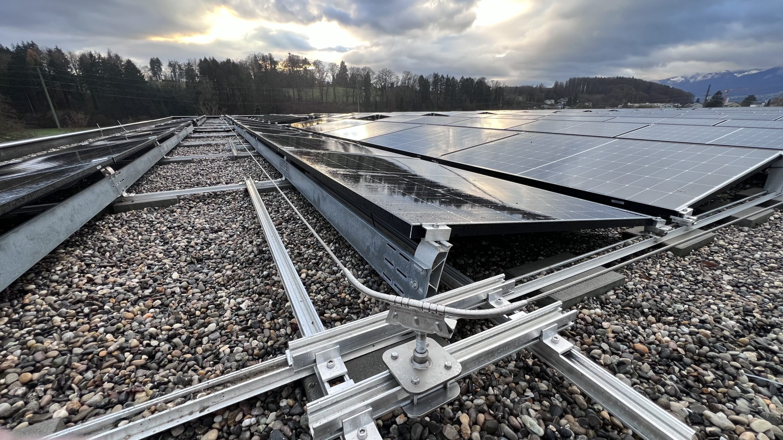 Seilsicherungssystem auf Solarfeld